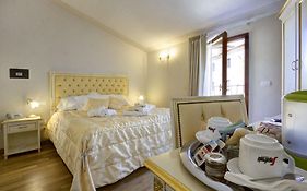 Hotel Volterra In